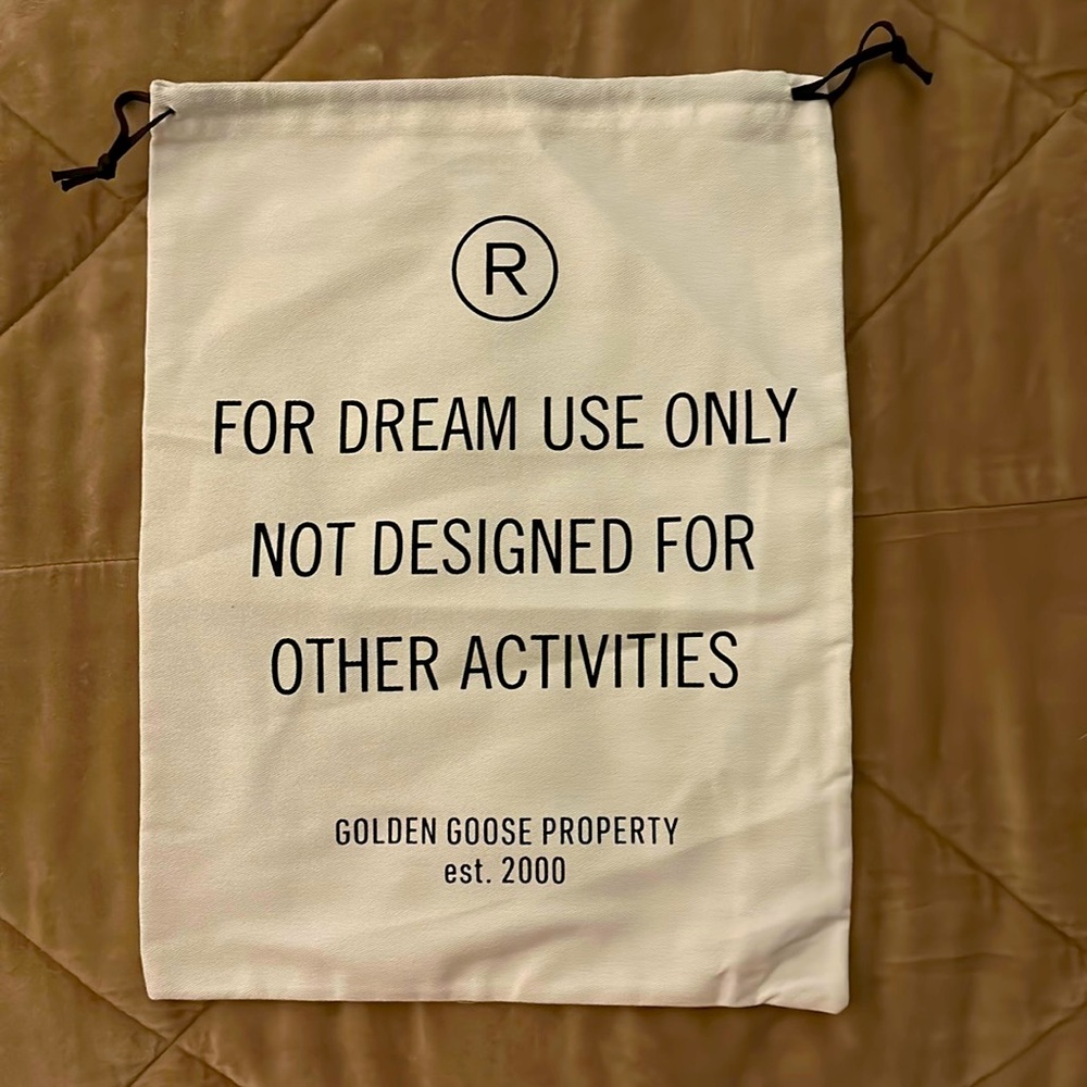 Golden goose dust cover